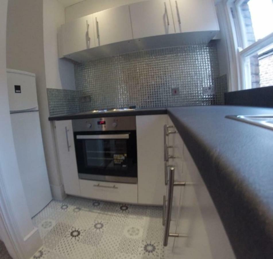 Park View - Two Bedroom Apartment *